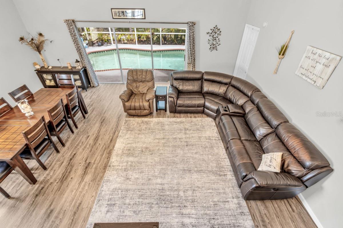 16107 WENTWORTH WAY — photo 4