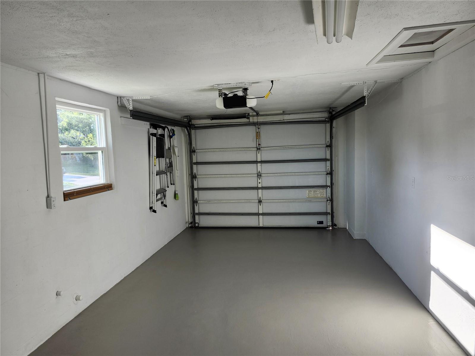 6144 SAPPHIRE DR — photo 11