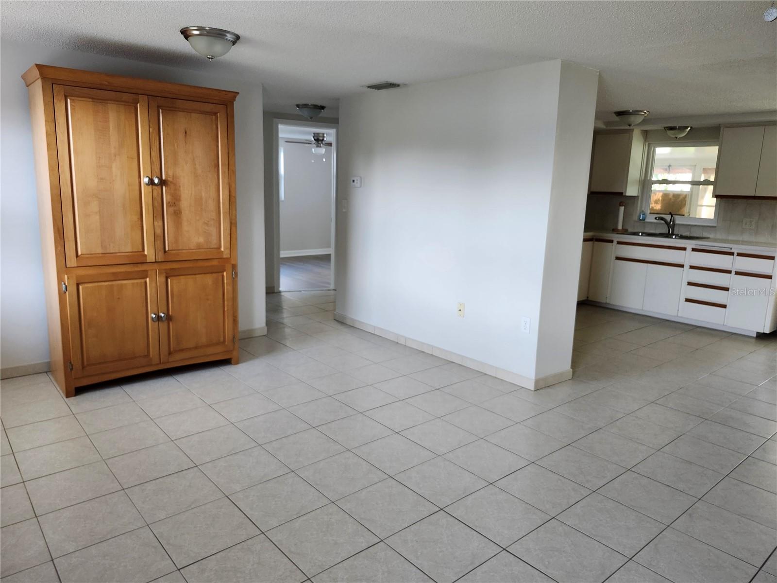 6144 SAPPHIRE DR — photo 30