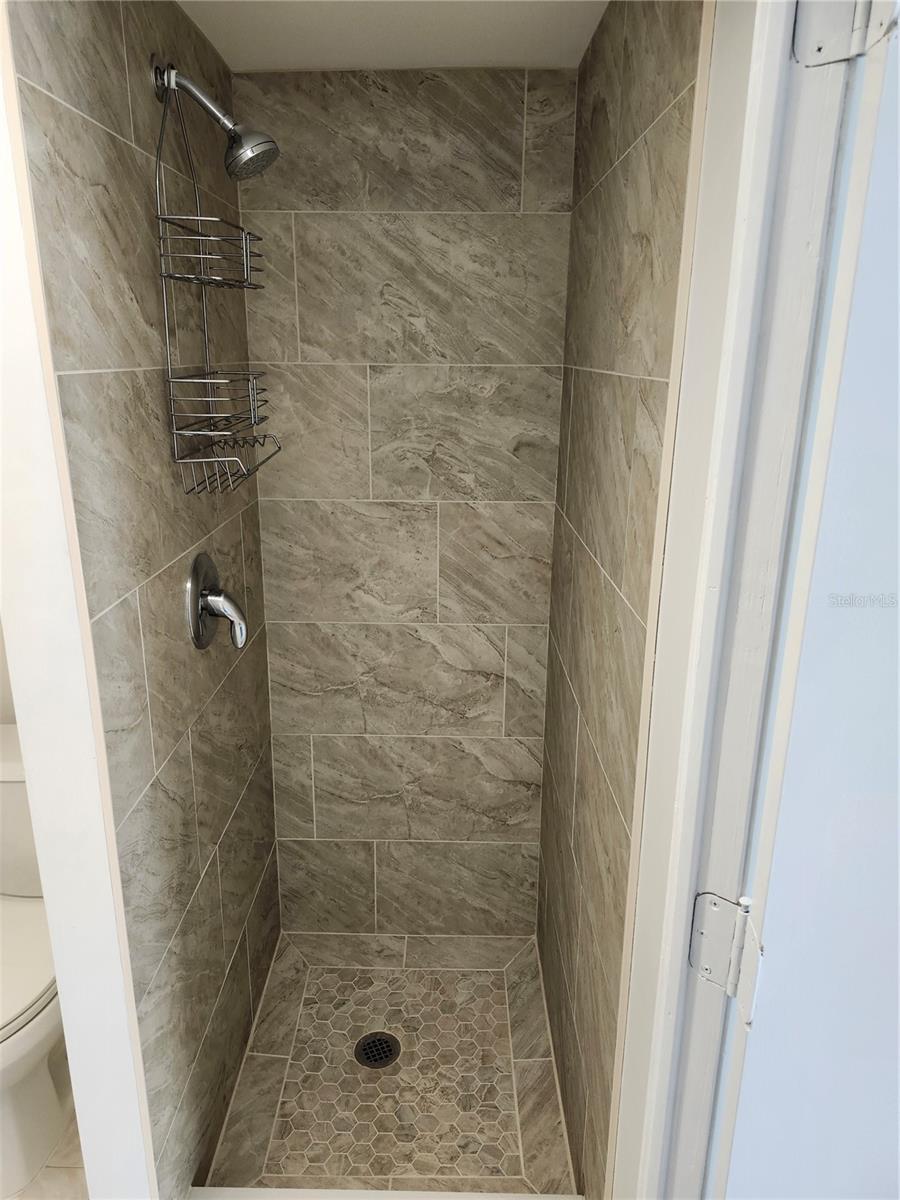 6144 SAPPHIRE DR — photo 15