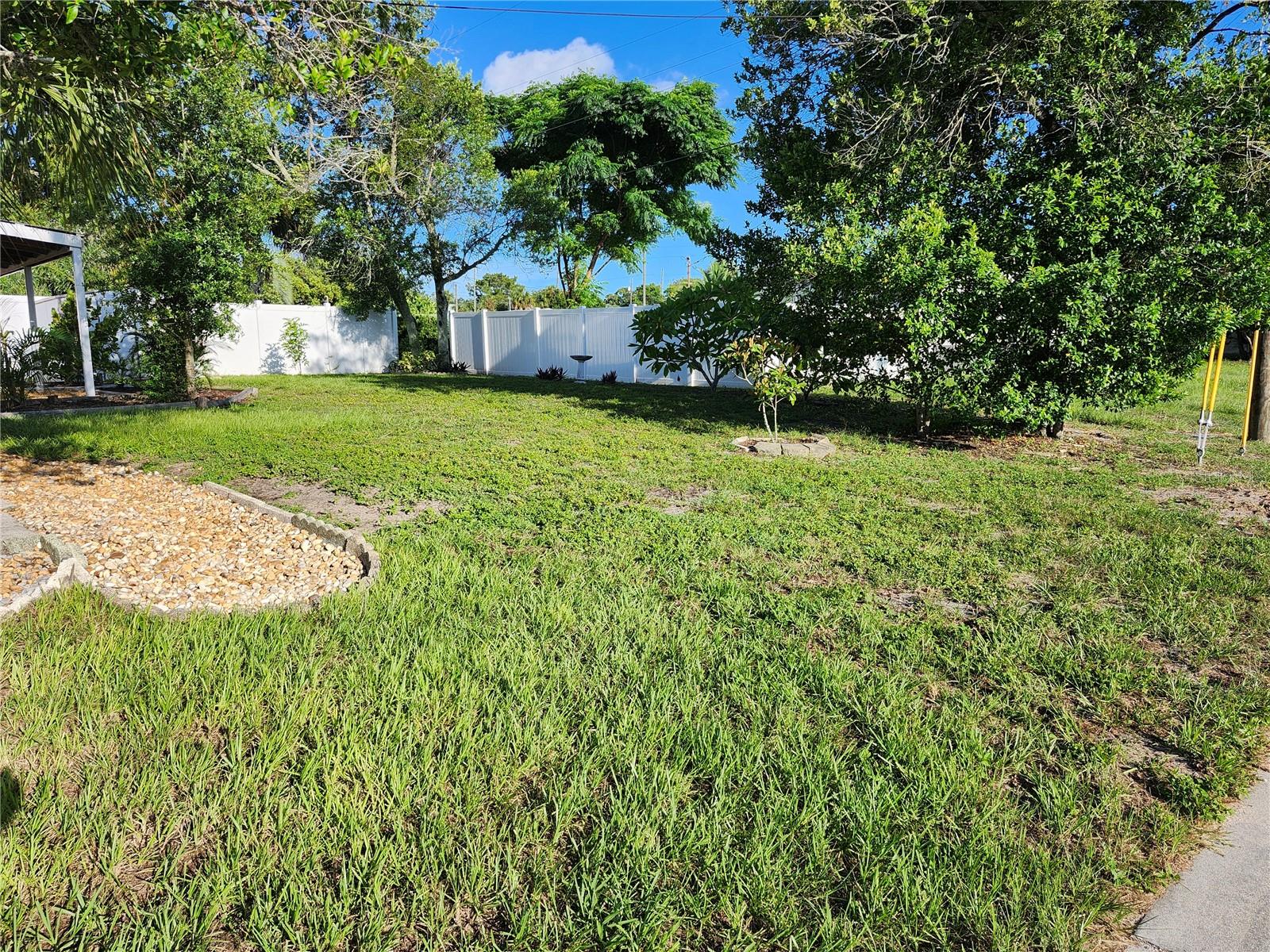 6144 SAPPHIRE DR — photo 18