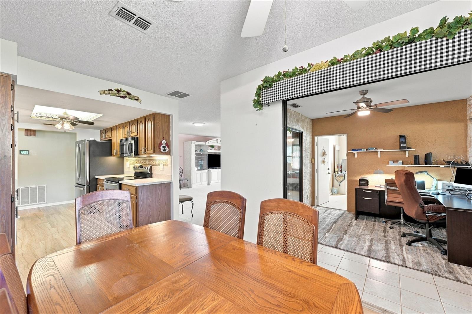 1618 LAYTON CT — photo 16