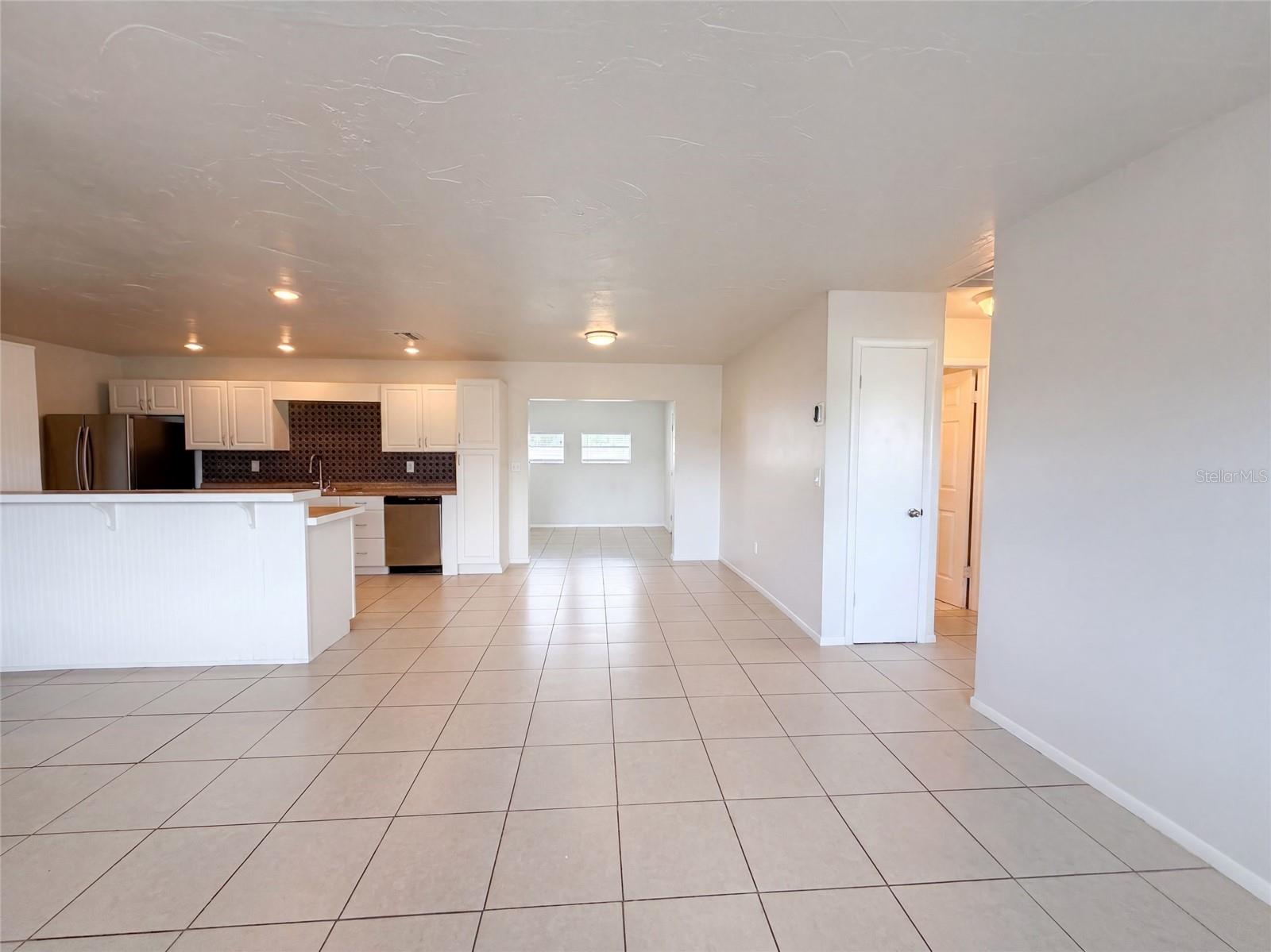 124 SAN BENITO AVE — photo 9