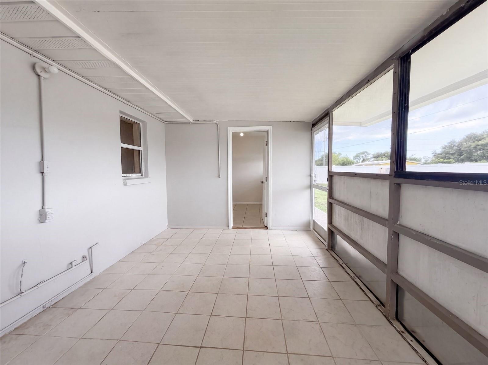 124 SAN BENITO AVE — photo 22