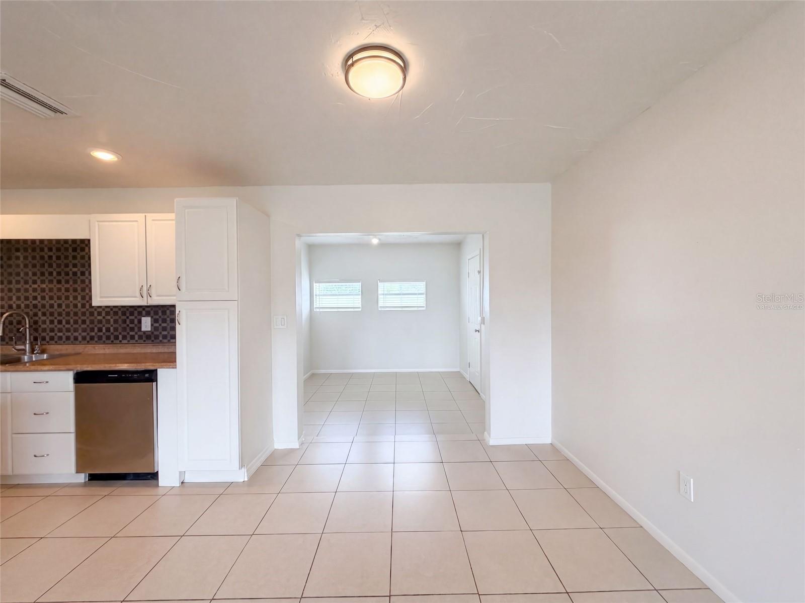 124 SAN BENITO AVE — photo 5