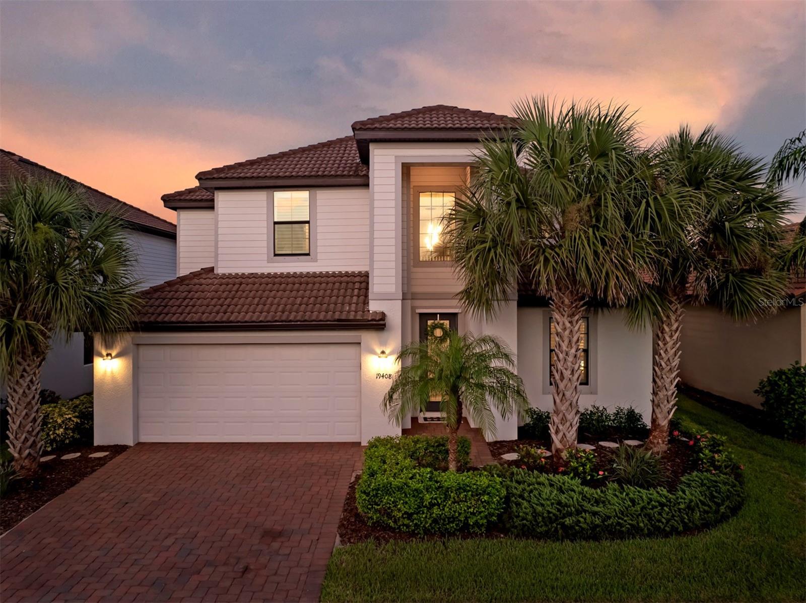 19408 BLUFF DR — photo 32