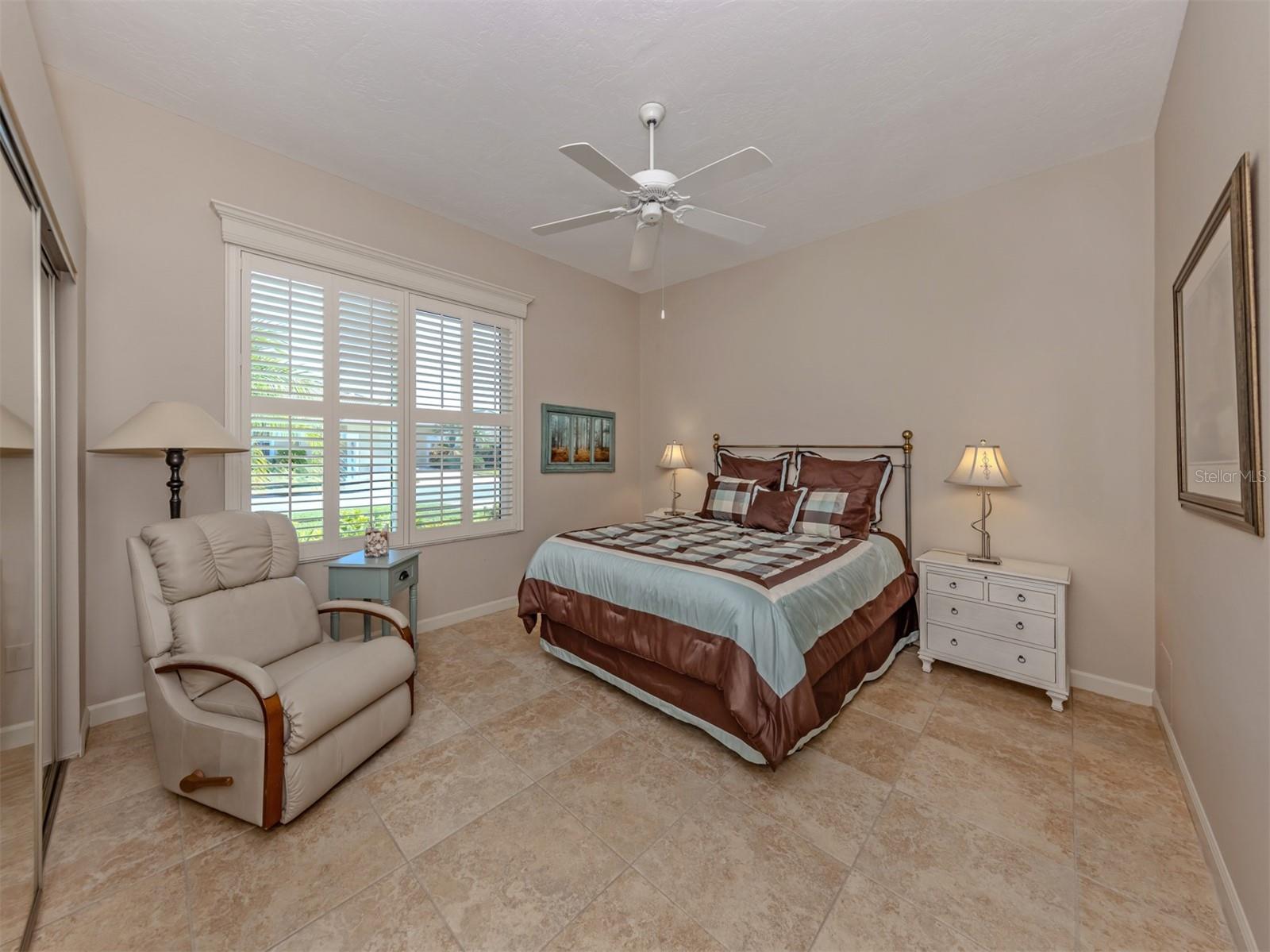 406 WELLINGTON CT — photo 24
