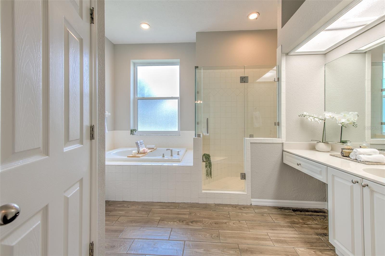 3928 NORTHRIDGE DR — photo 16