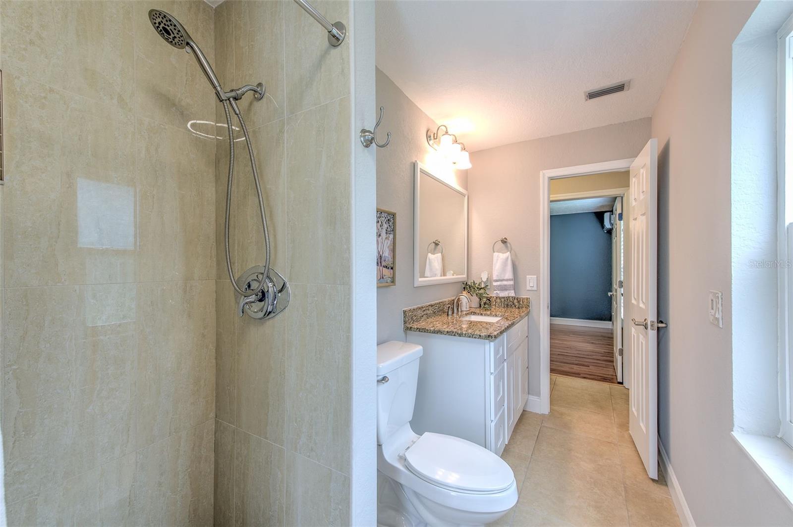 3928 NORTHRIDGE DR — photo 24