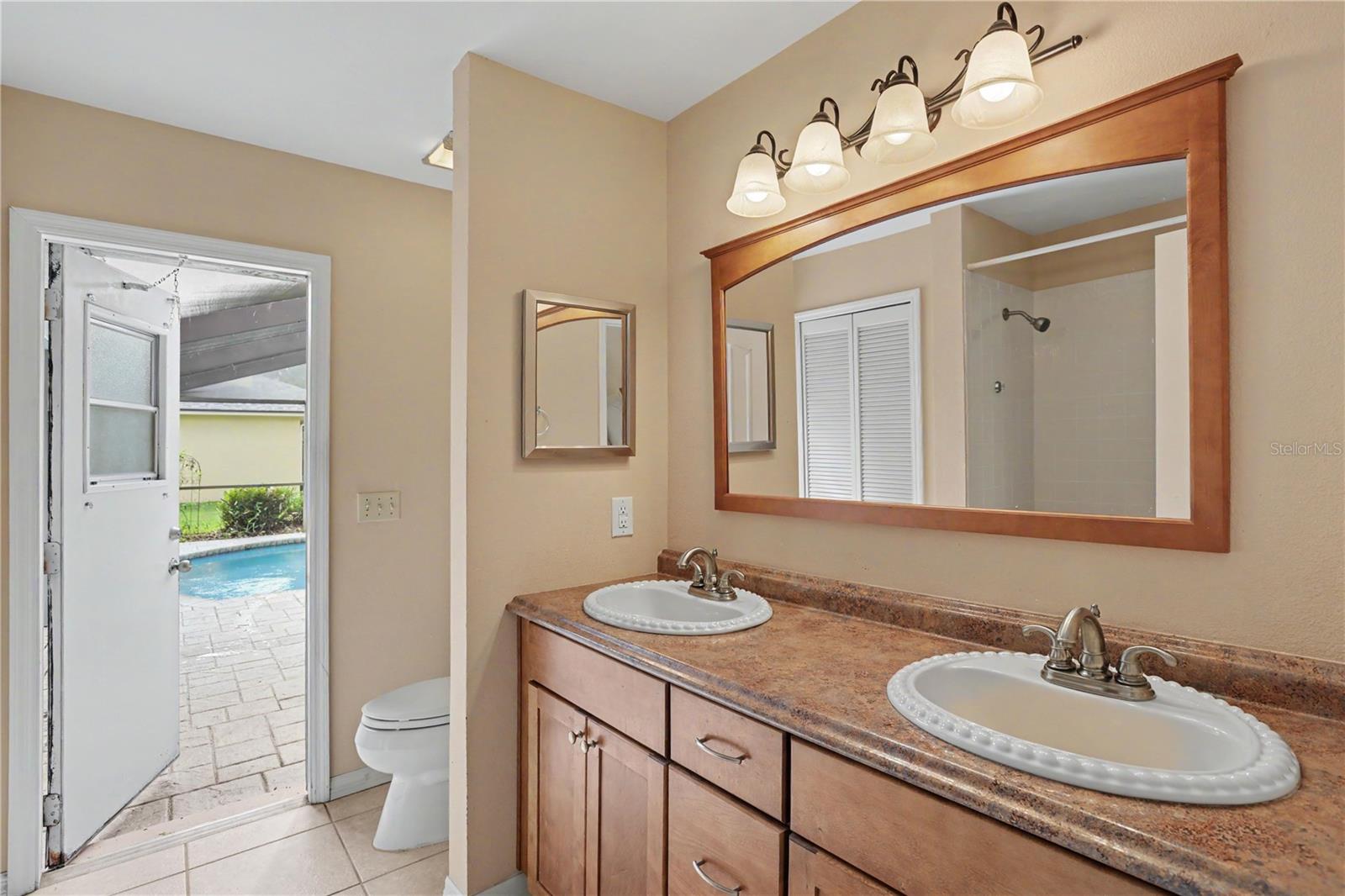 1703 PADDOCK DR — photo 19