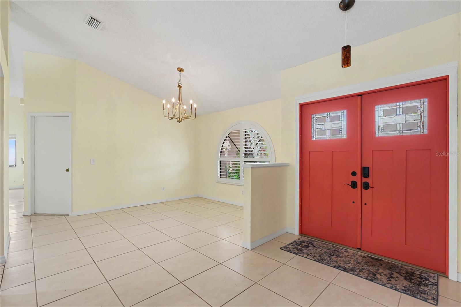 1703 PADDOCK DR — photo 3