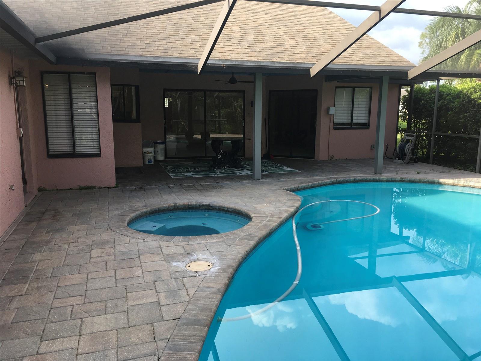 1703 PADDOCK DR — photo 21