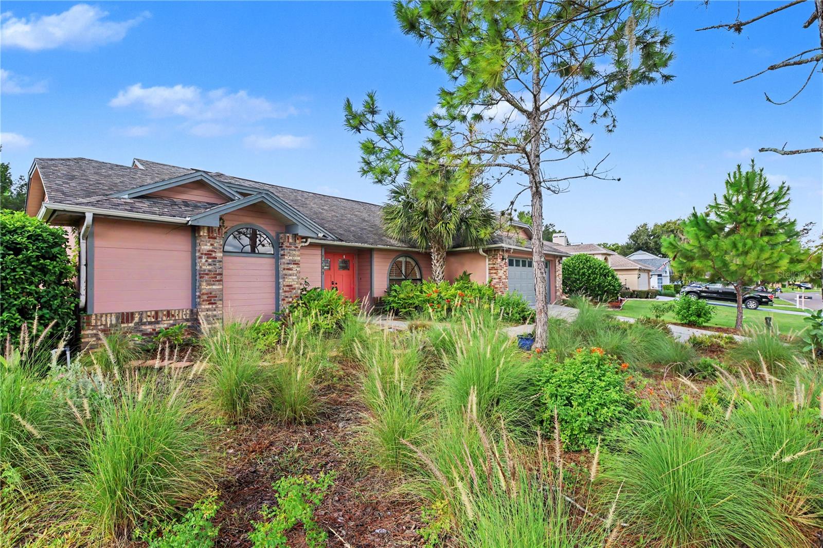 1703 PADDOCK DR — photo 2