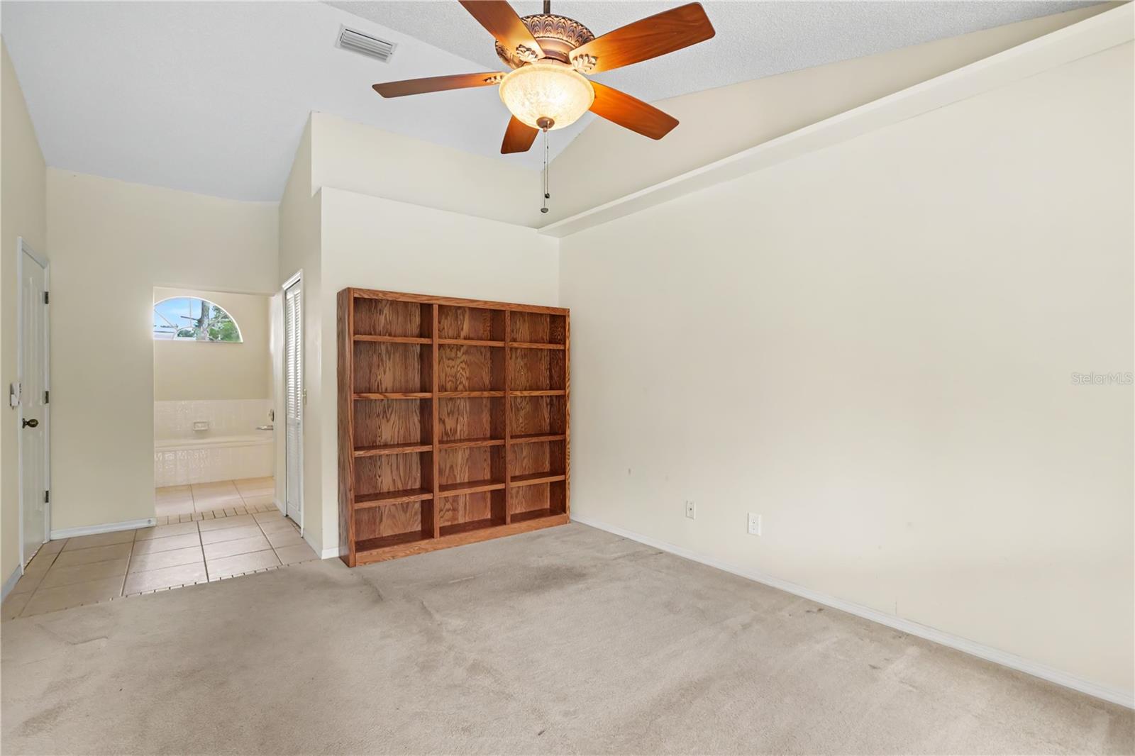 1703 PADDOCK DR — photo 13