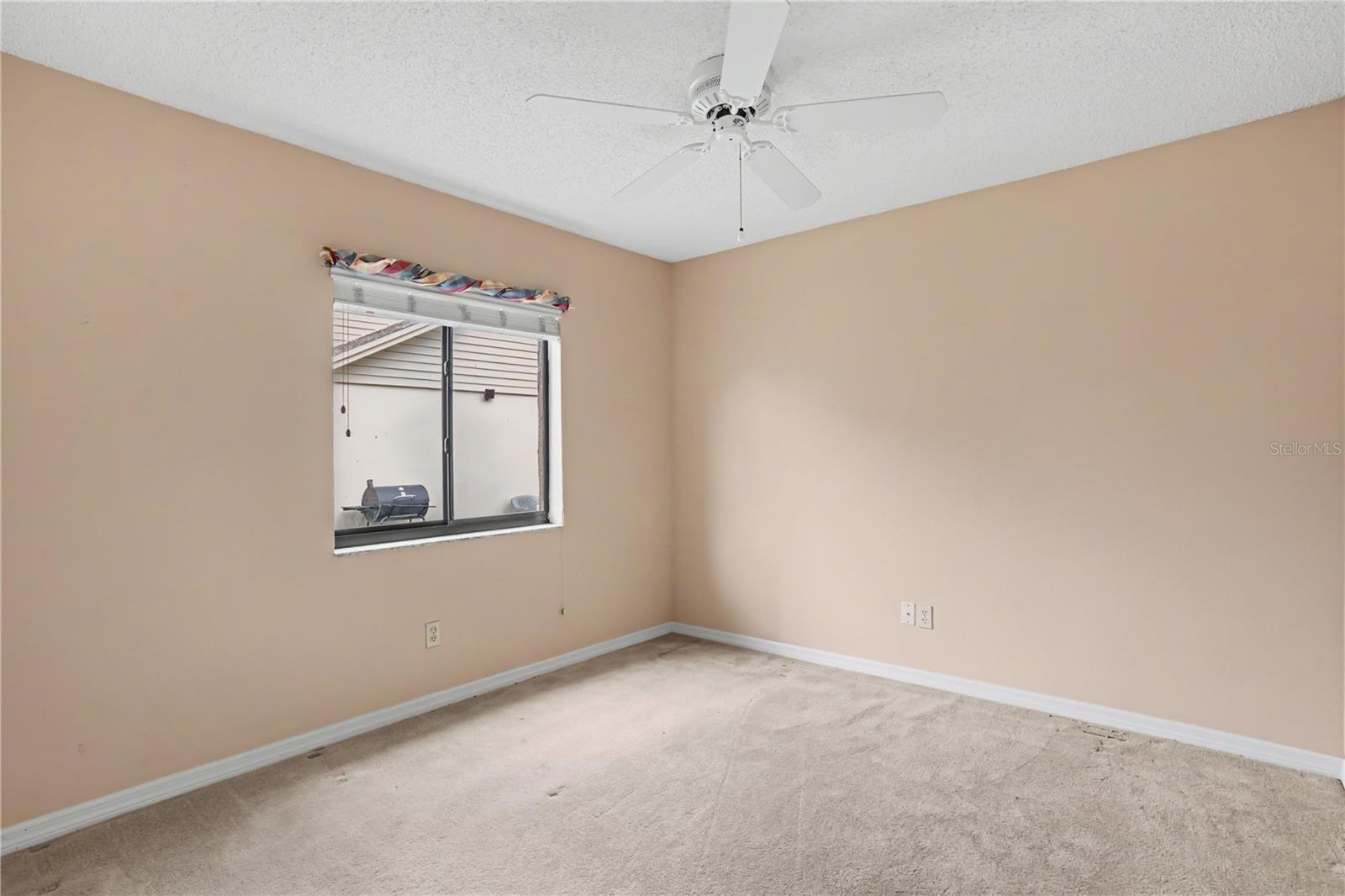 1703 PADDOCK DR — photo 16