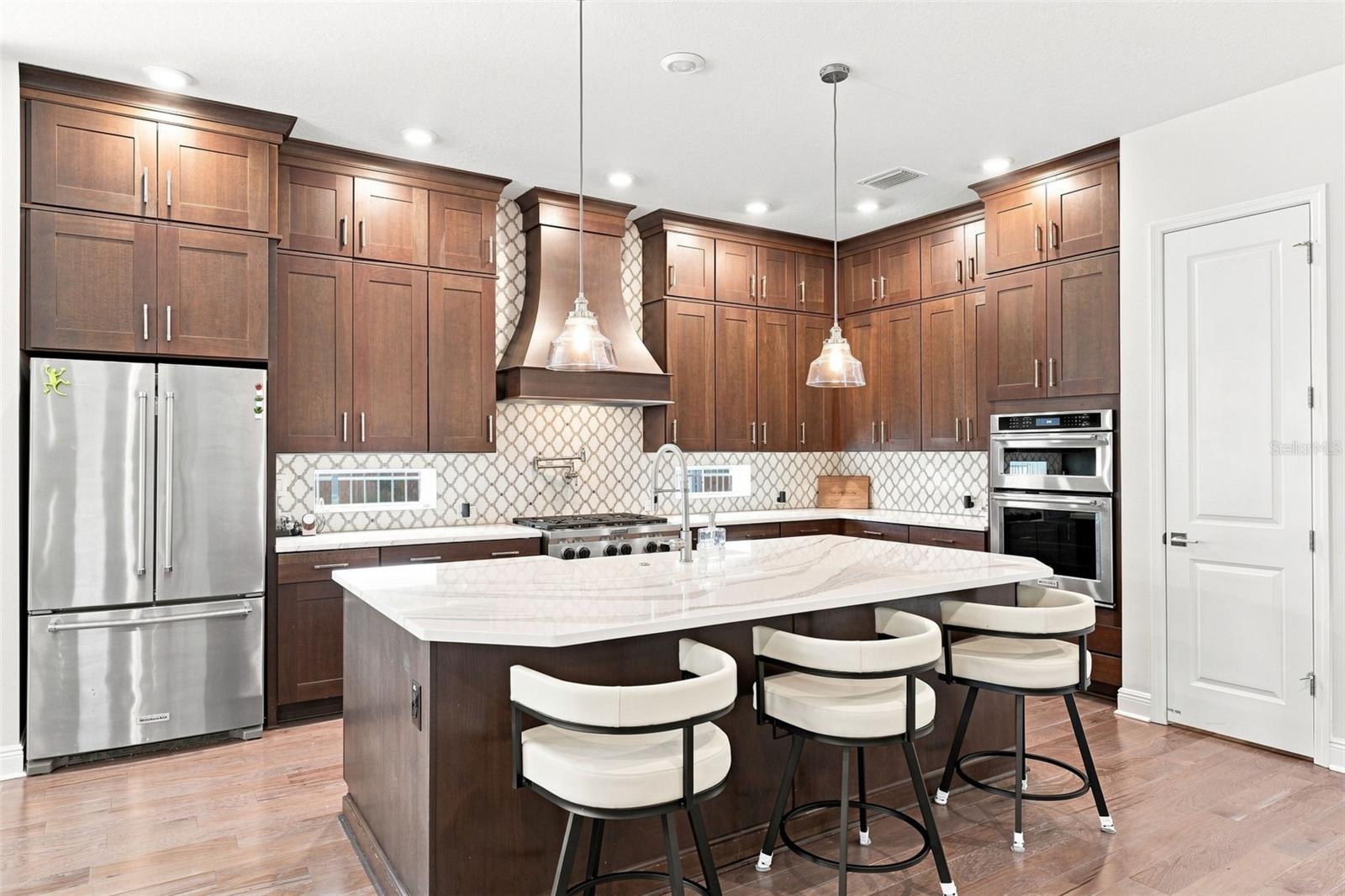 4070 EPIC CV — photo 15
