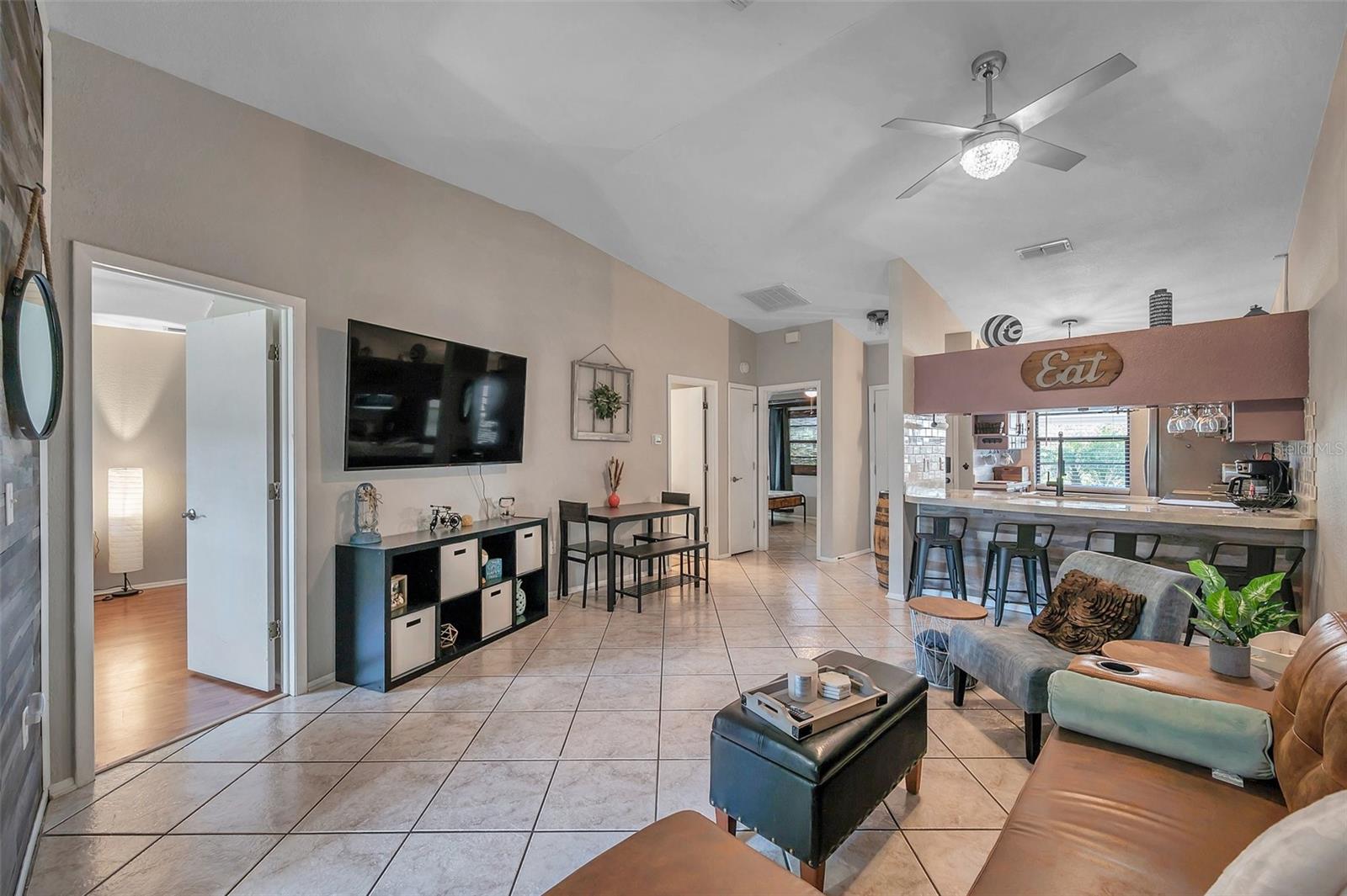 6421 DREXEL DR #4 — photo 10
