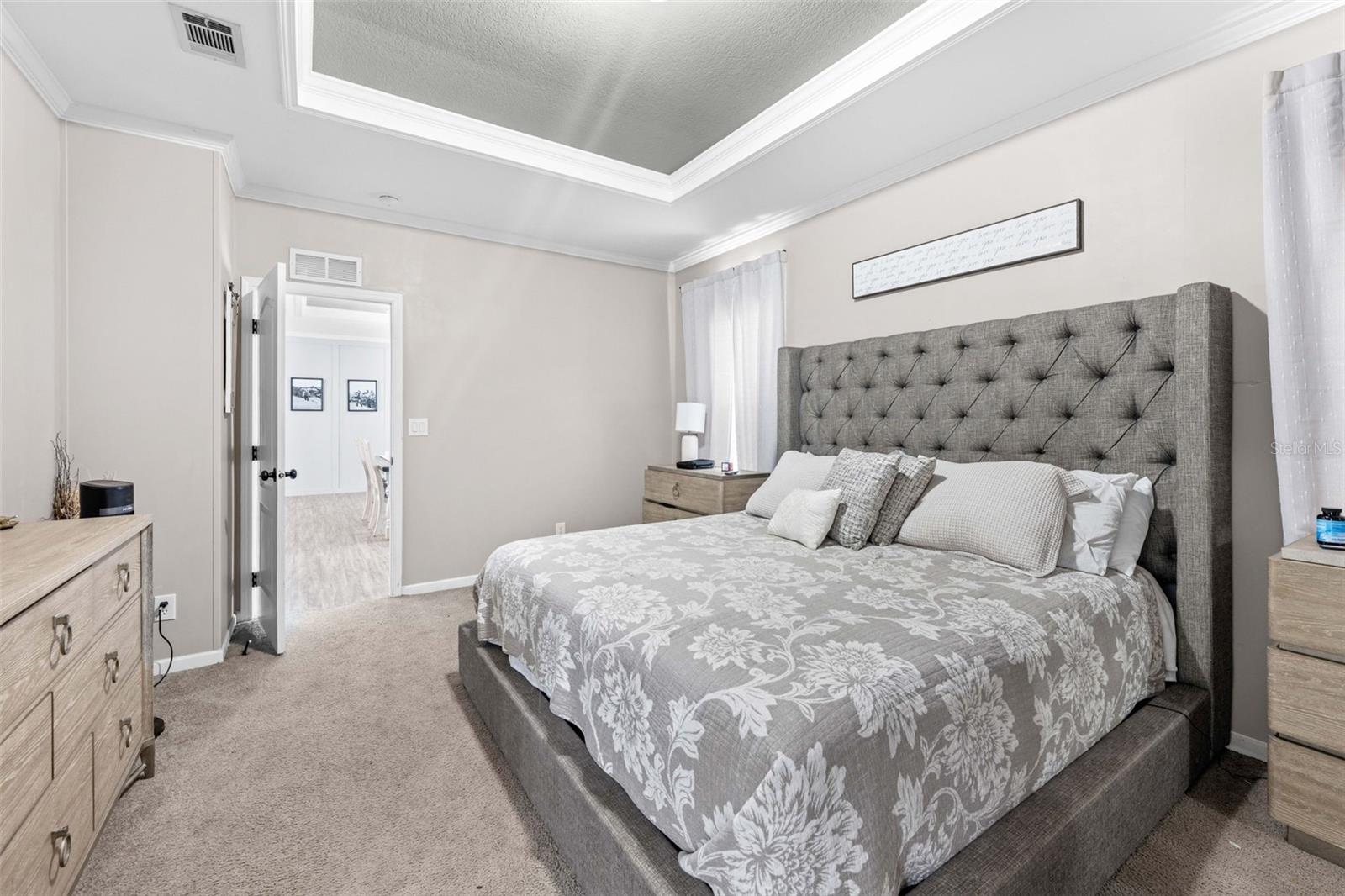 4045 LOURY DR — photo 28