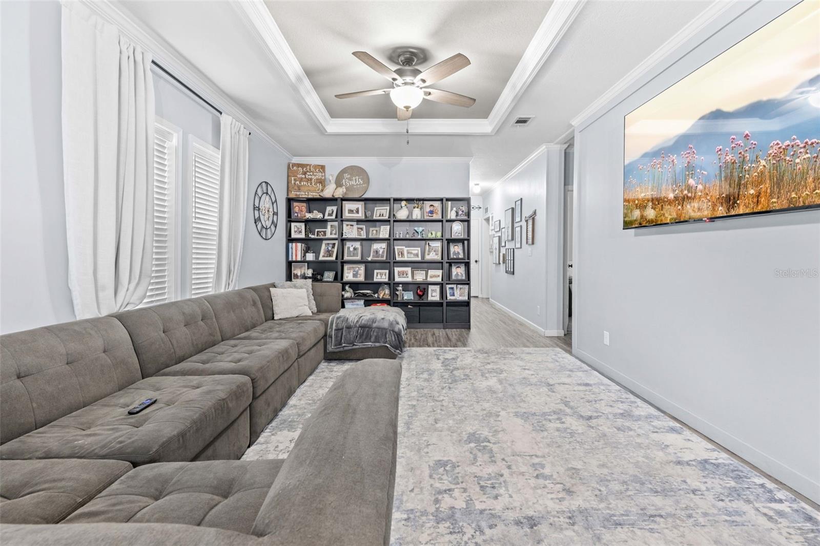 4045 LOURY DR — photo 39