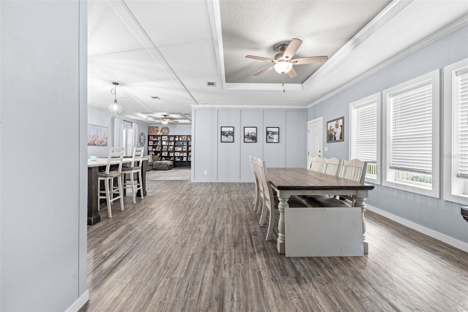 4045 LOURY DR — photo 35