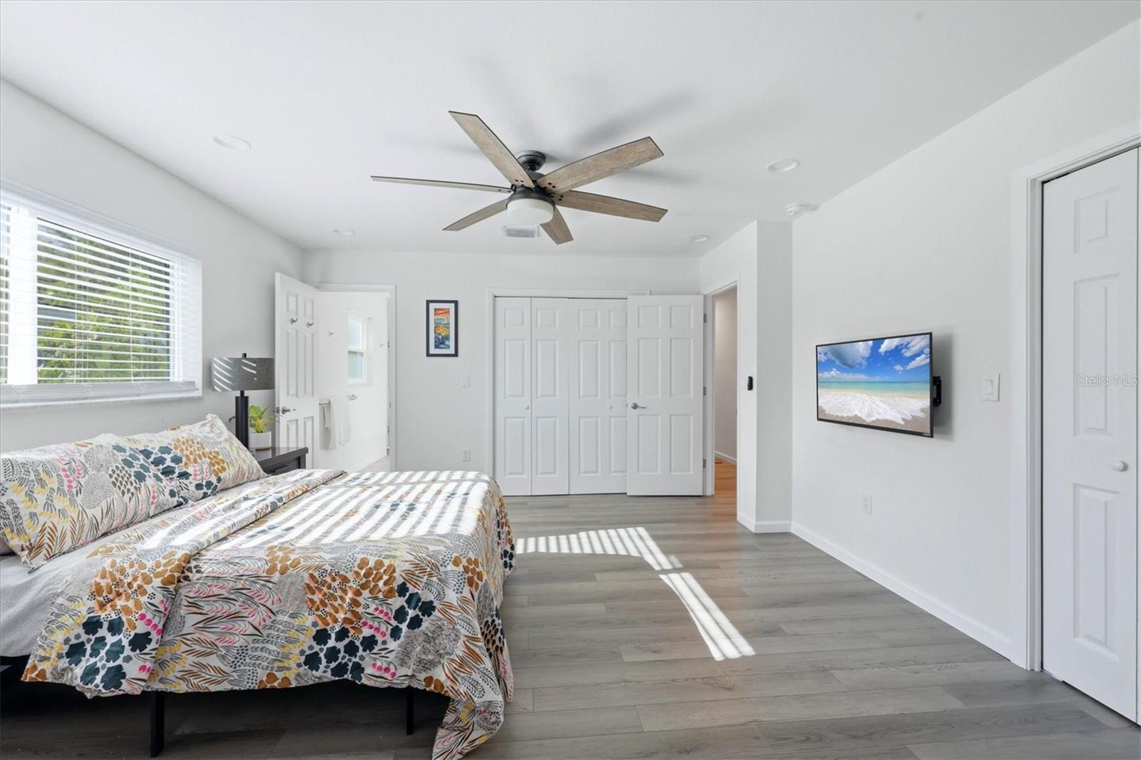 1761 SANDALWOOD DR — photo 22