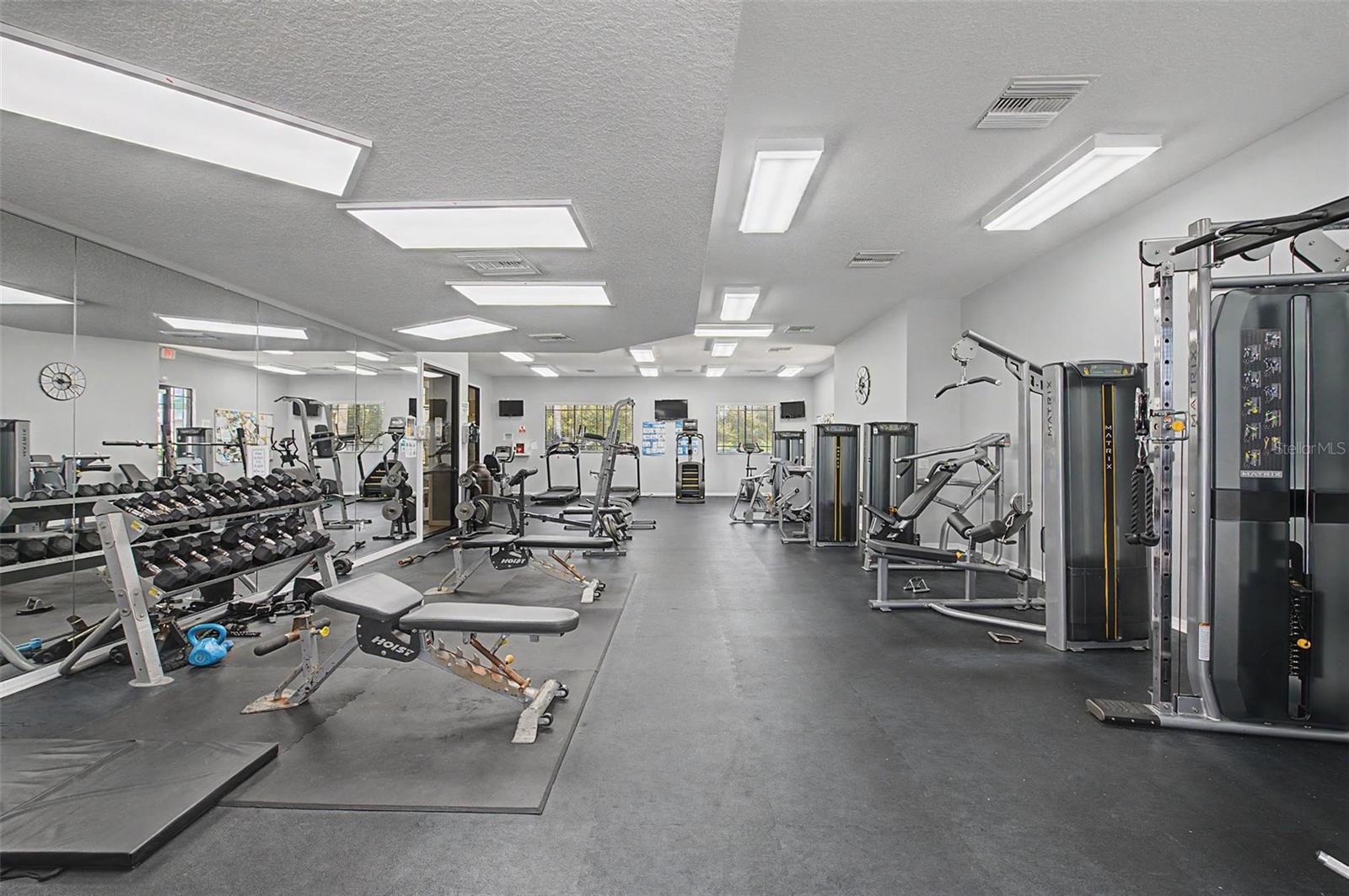 7838 CARRIAGE POINTE DR — photo 68