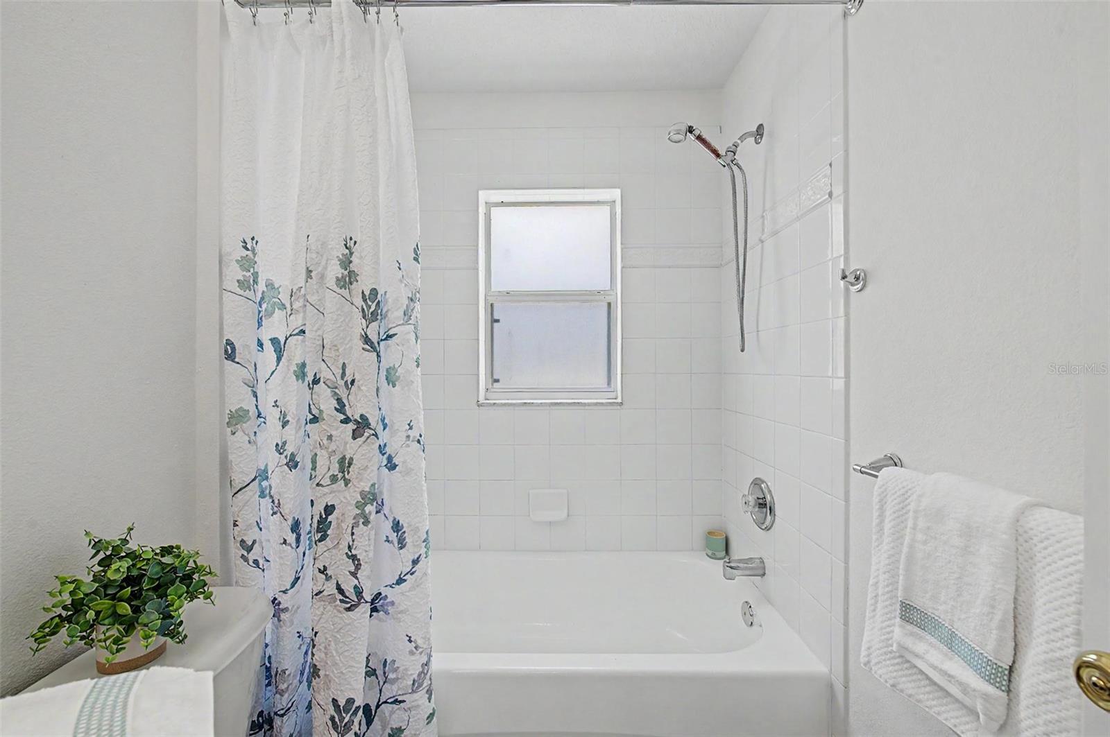 7838 CARRIAGE POINTE DR — photo 41