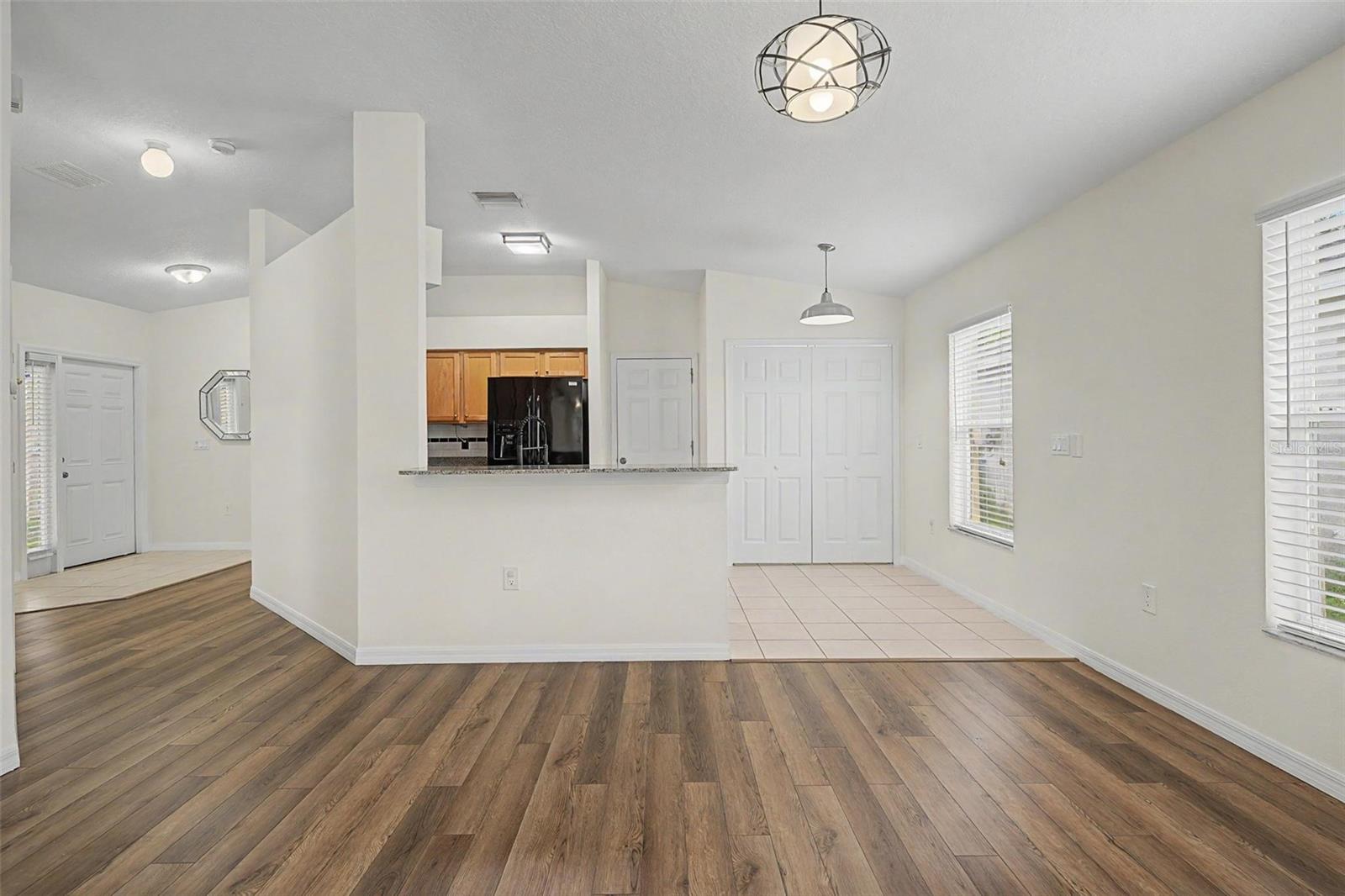 7838 CARRIAGE POINTE DR — photo 21
