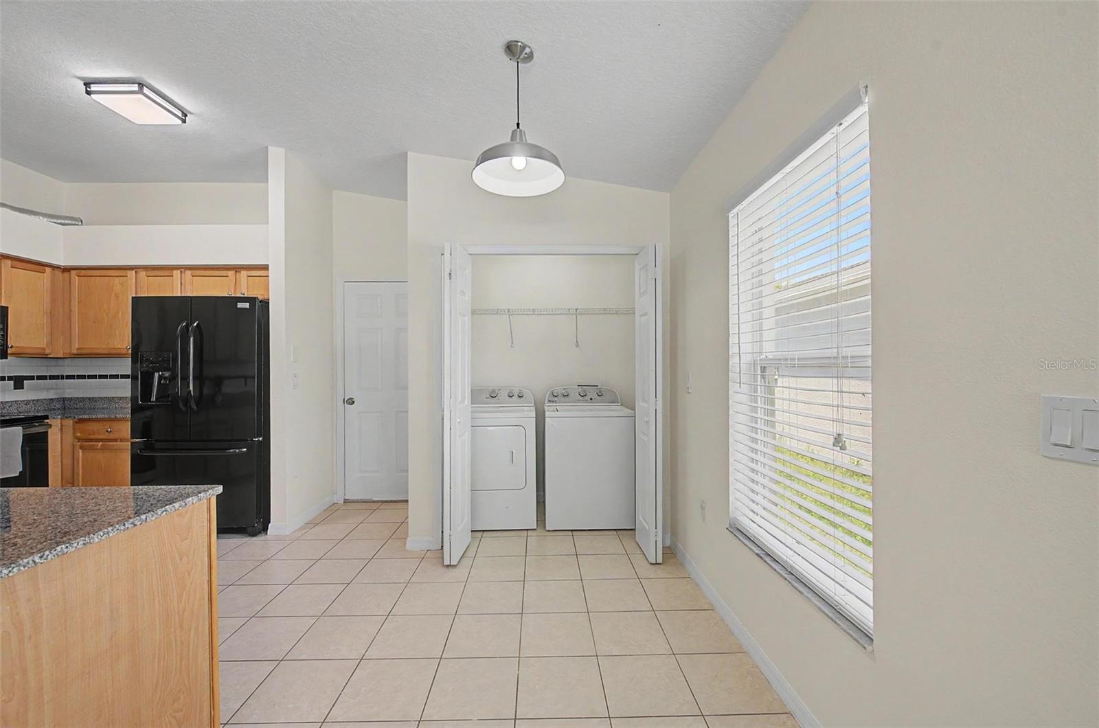 7838 CARRIAGE POINTE DR — photo 23