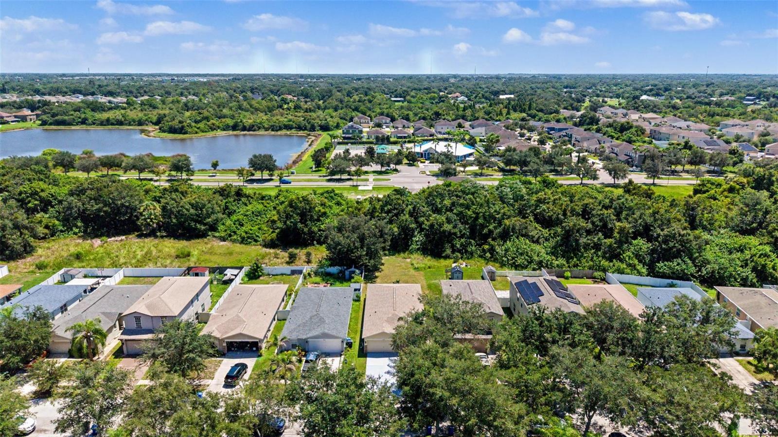 7838 CARRIAGE POINTE DR — photo 72