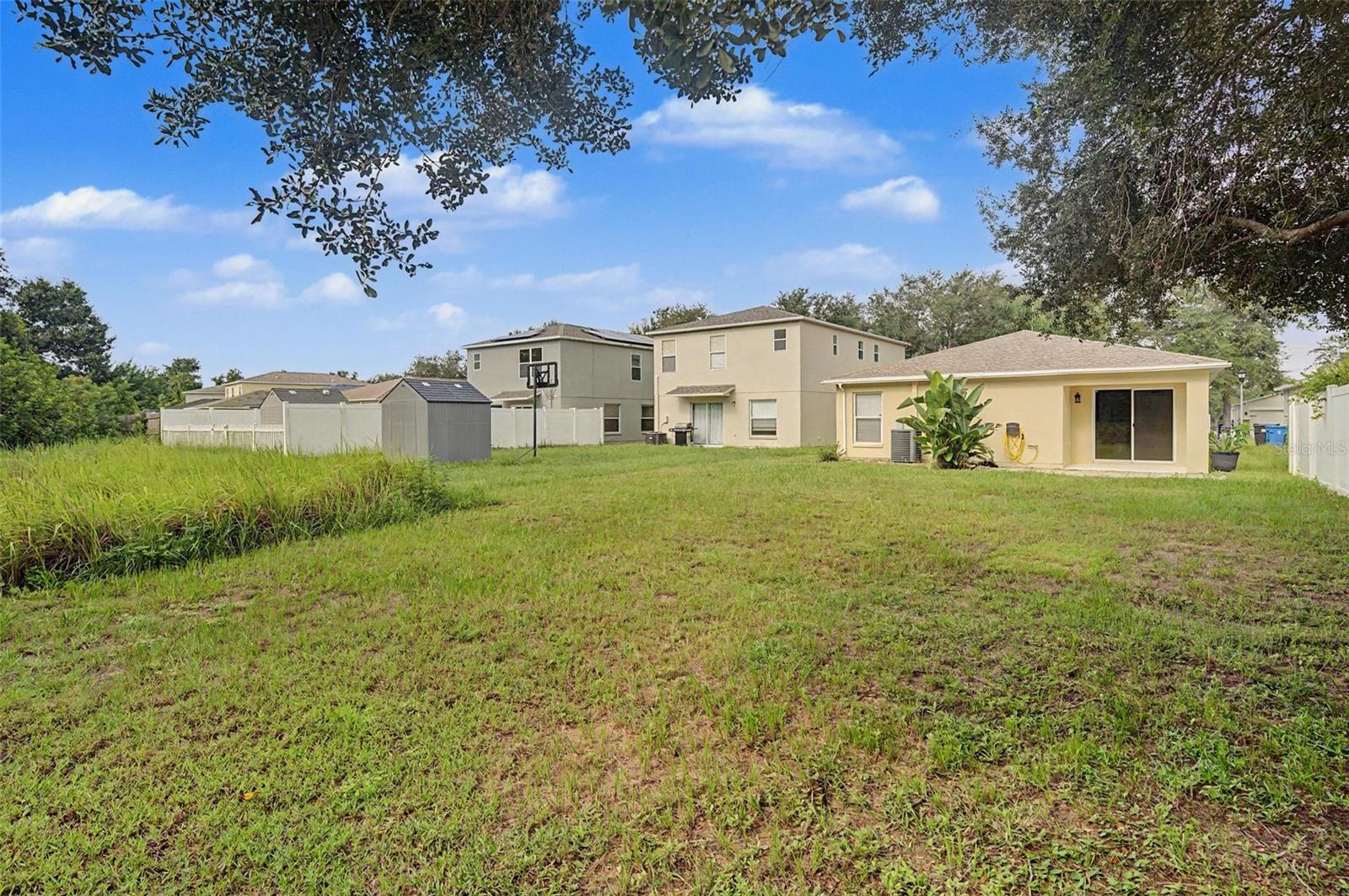 7838 CARRIAGE POINTE DR — photo 46