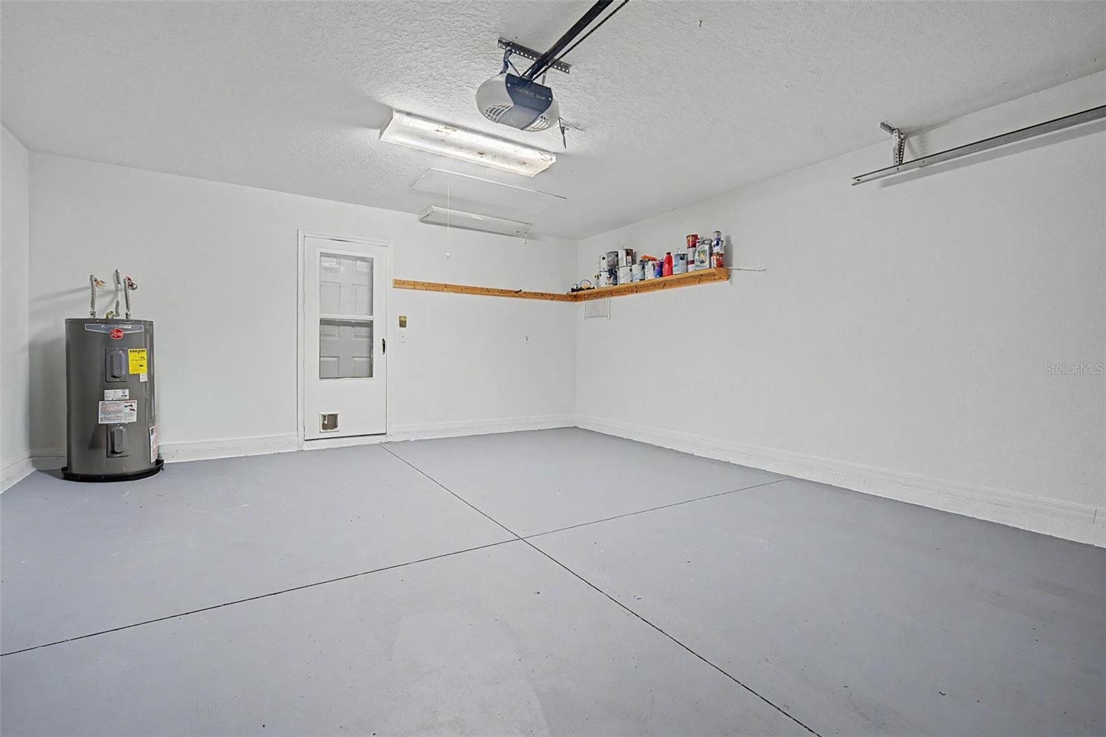 7838 CARRIAGE POINTE DR — photo 49