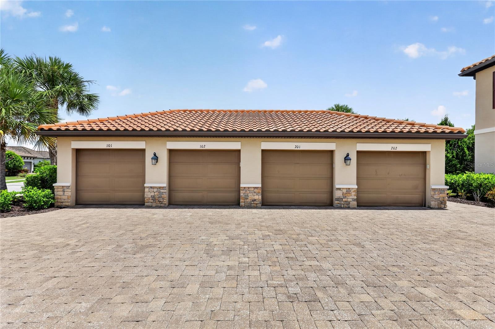 12710 SORRENTO WAY #101 — photo 31