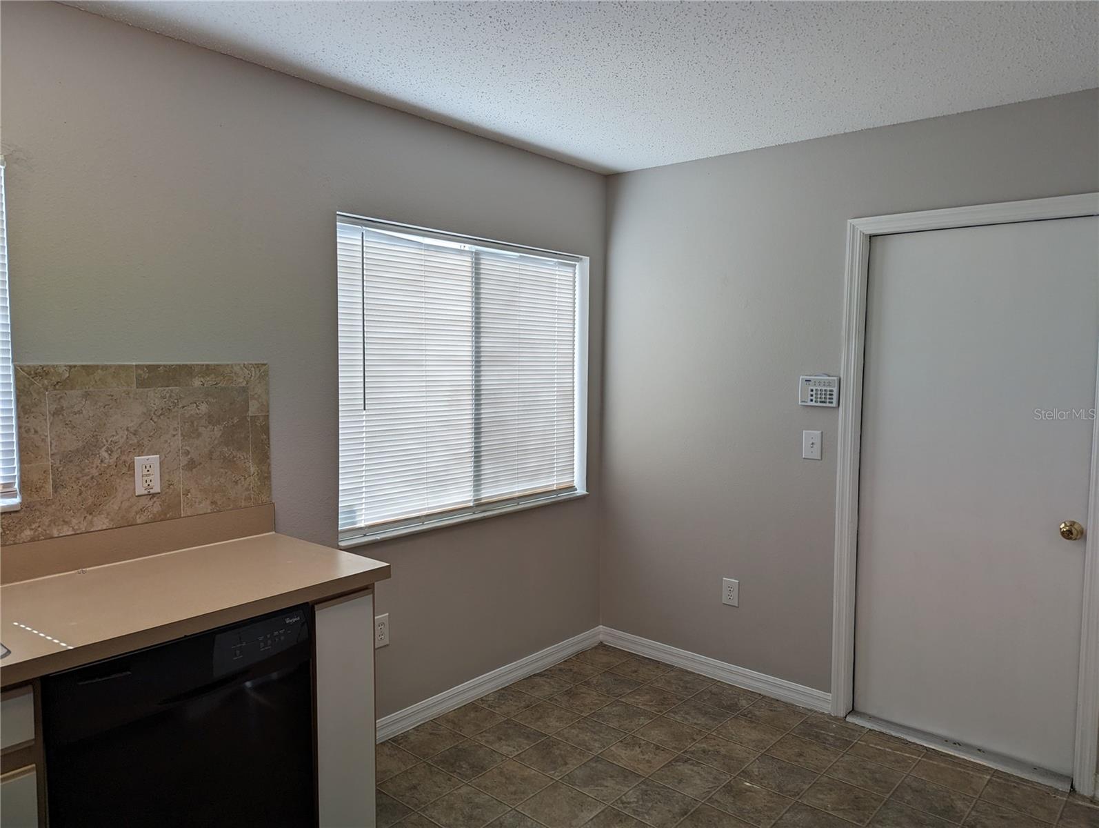 3120 SUMMER HOUSE DR — photo 6