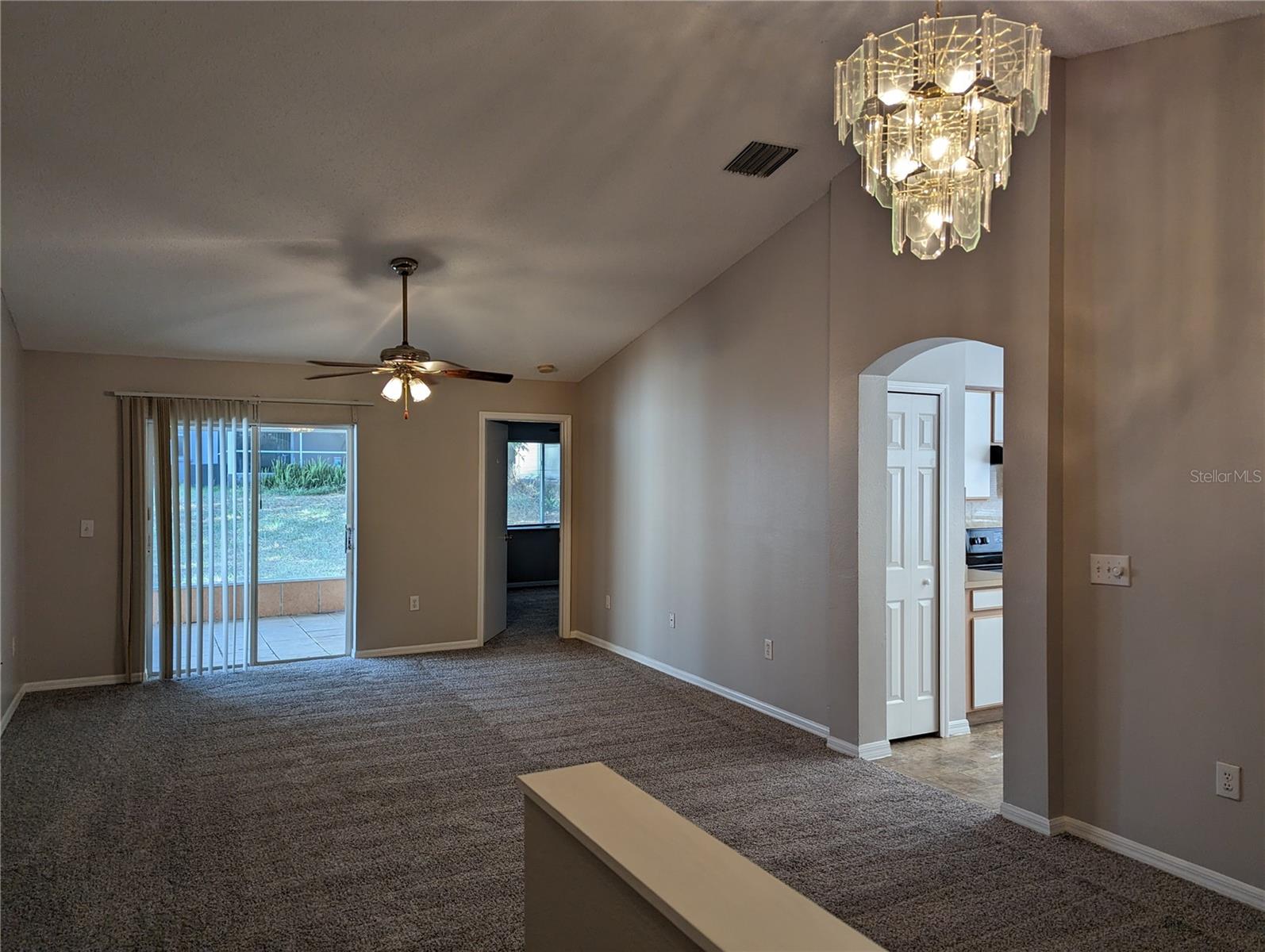 3120 SUMMER HOUSE DR — photo 2
