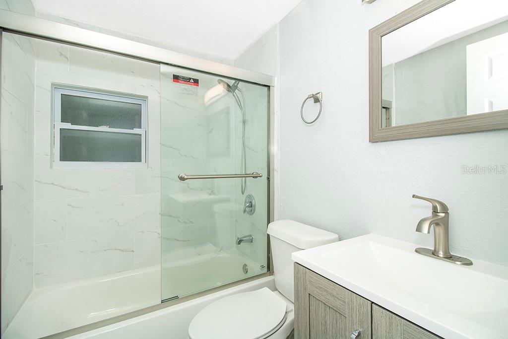 5401 43RD TER N — photo 12