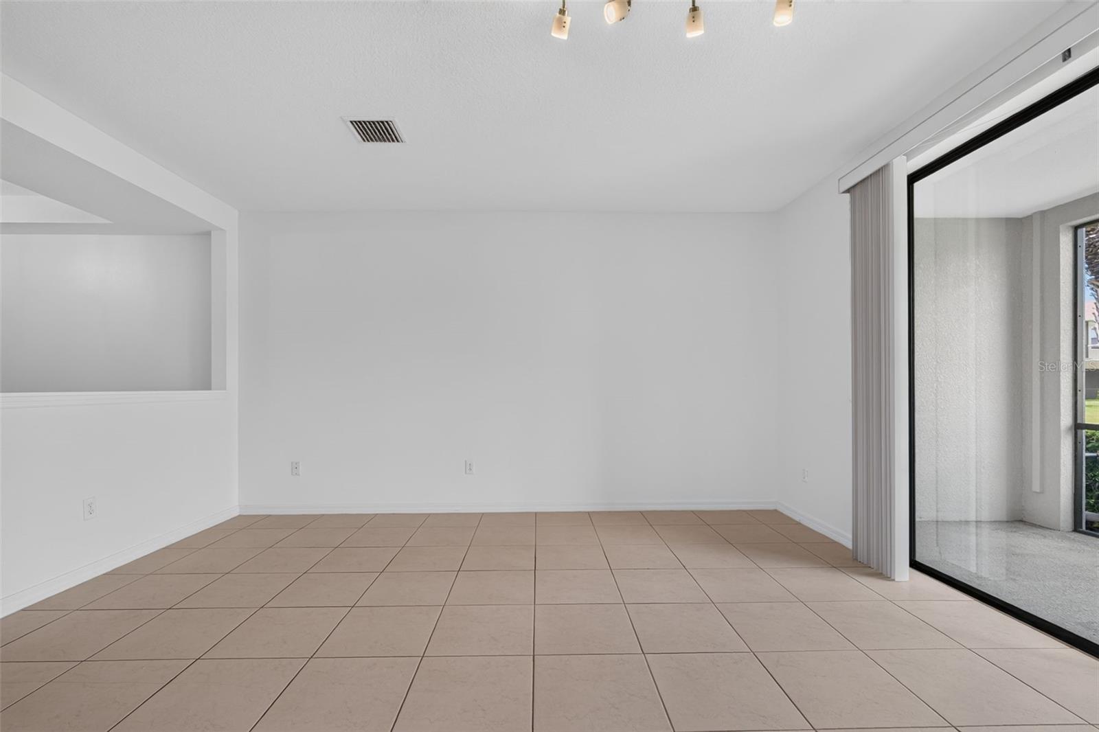 4072 OVERTURE CIR #462 — photo 27