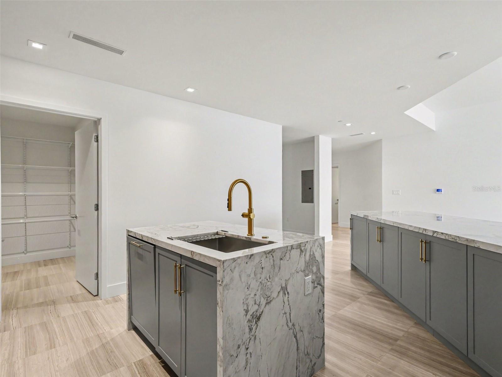 3101 W BAYSHORE ST #502 — photo 12