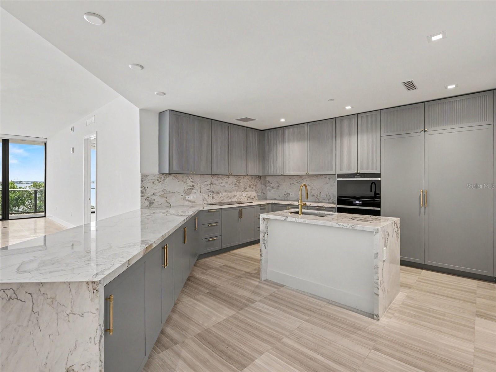 3101 W BAYSHORE ST #502 — photo 10