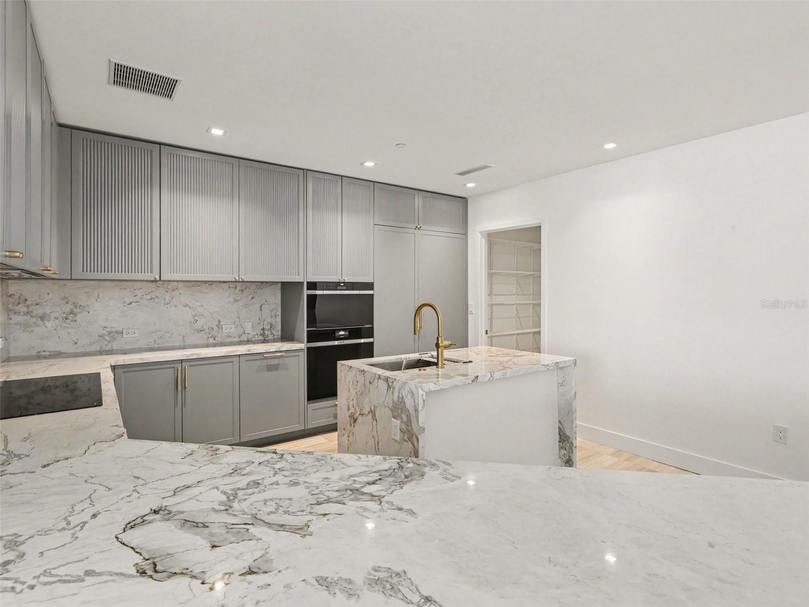 3101 W BAYSHORE ST #502 — photo 11