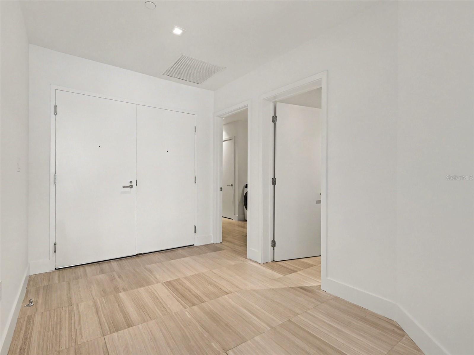 3101 W BAYSHORE ST #502 — photo 4