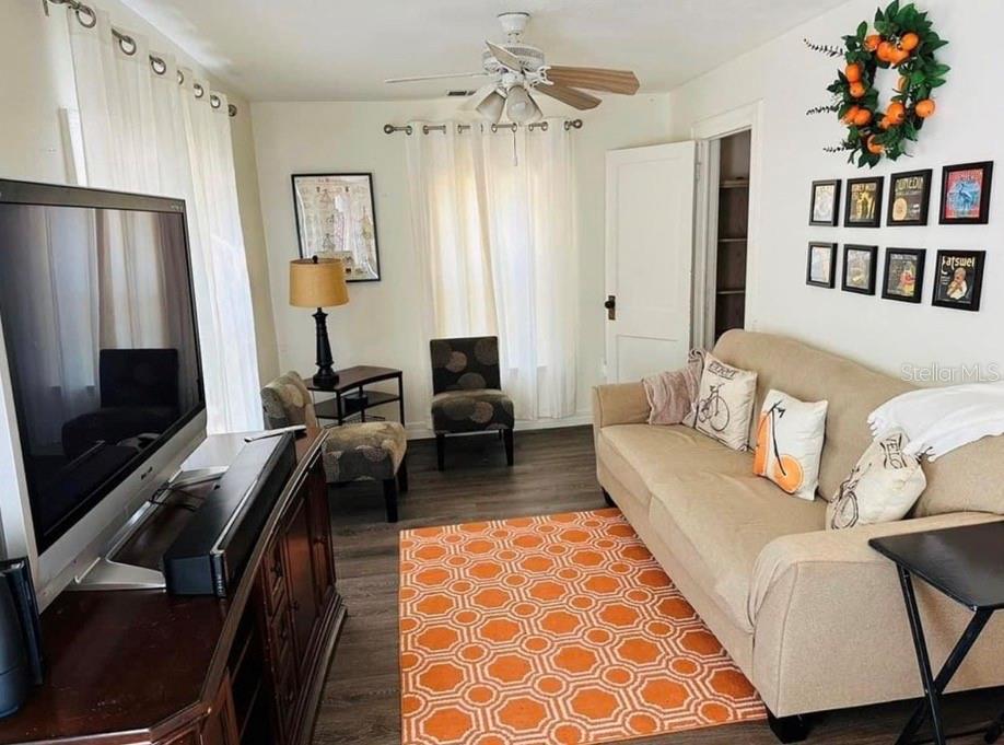 1121 ORANGE AVE — photo 3