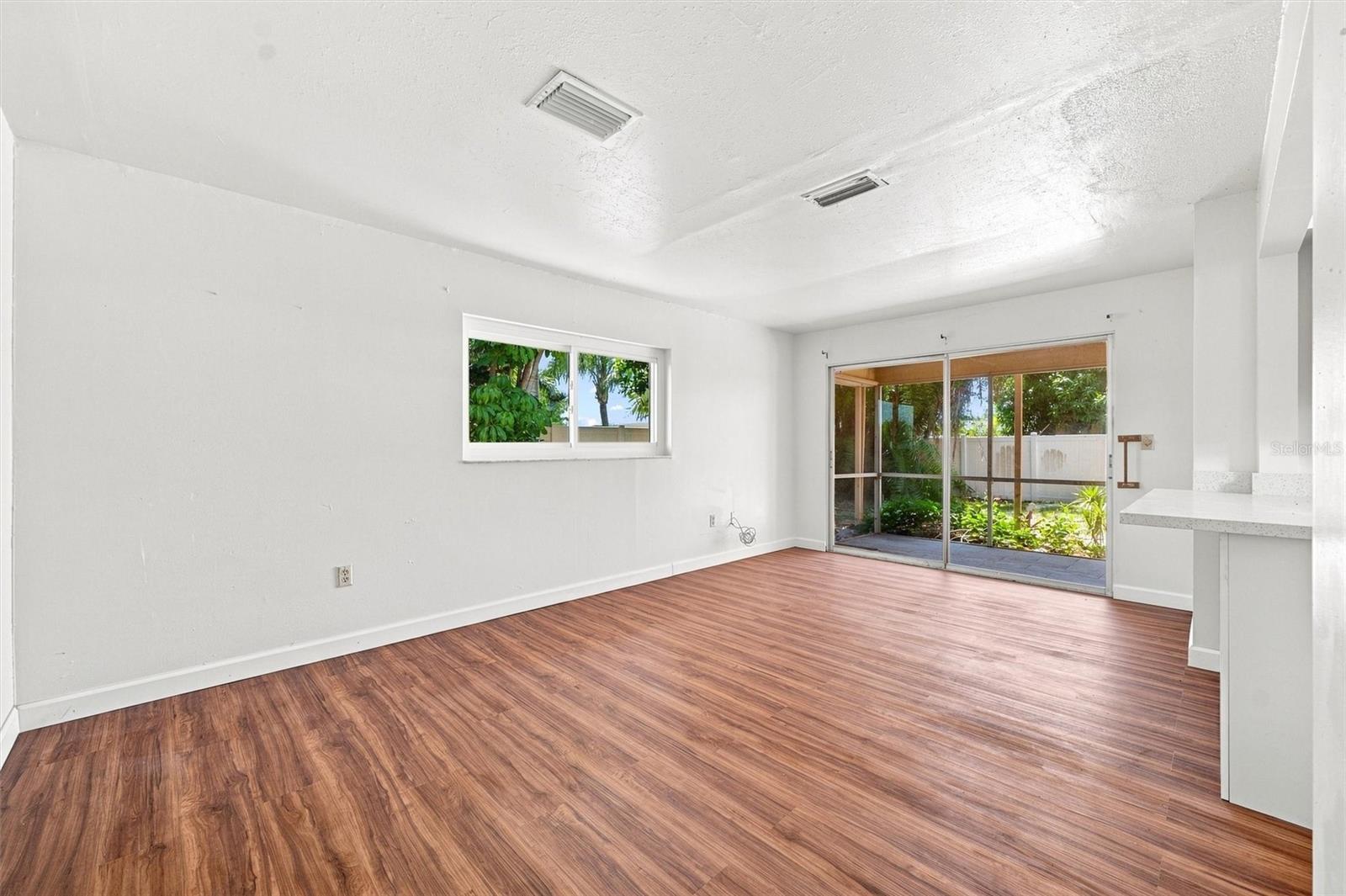 352 LAKE RD — photo 17