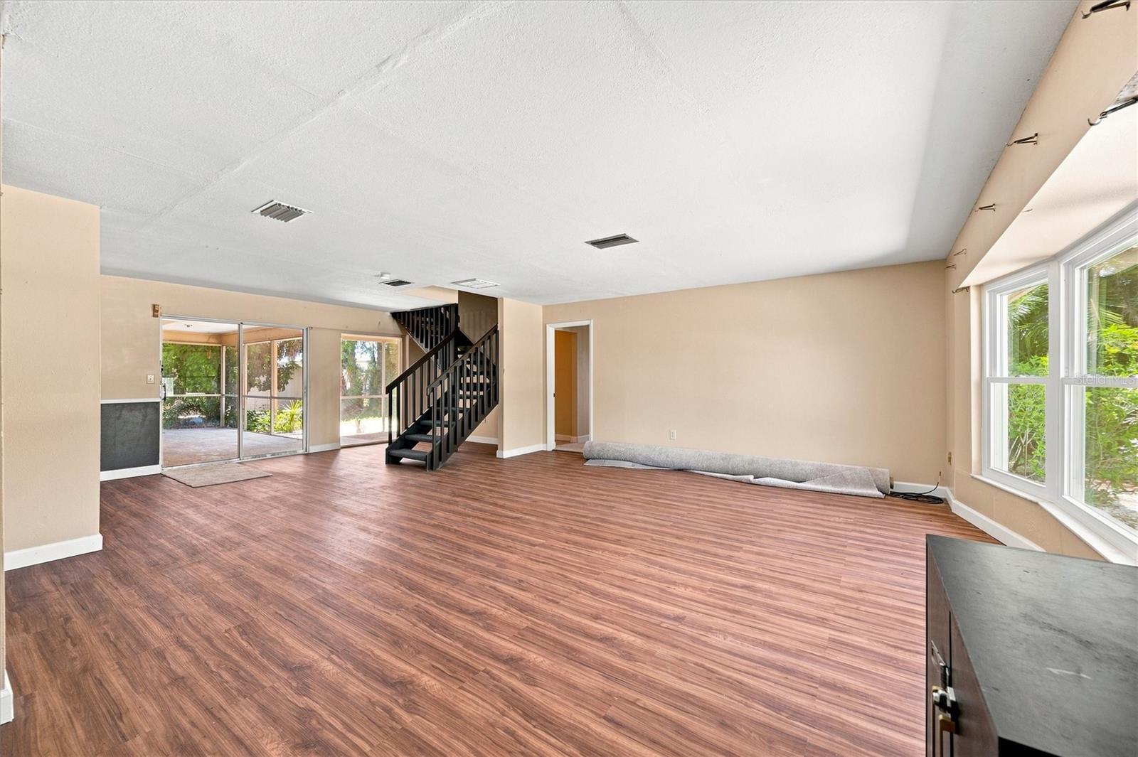 352 LAKE RD — photo 8