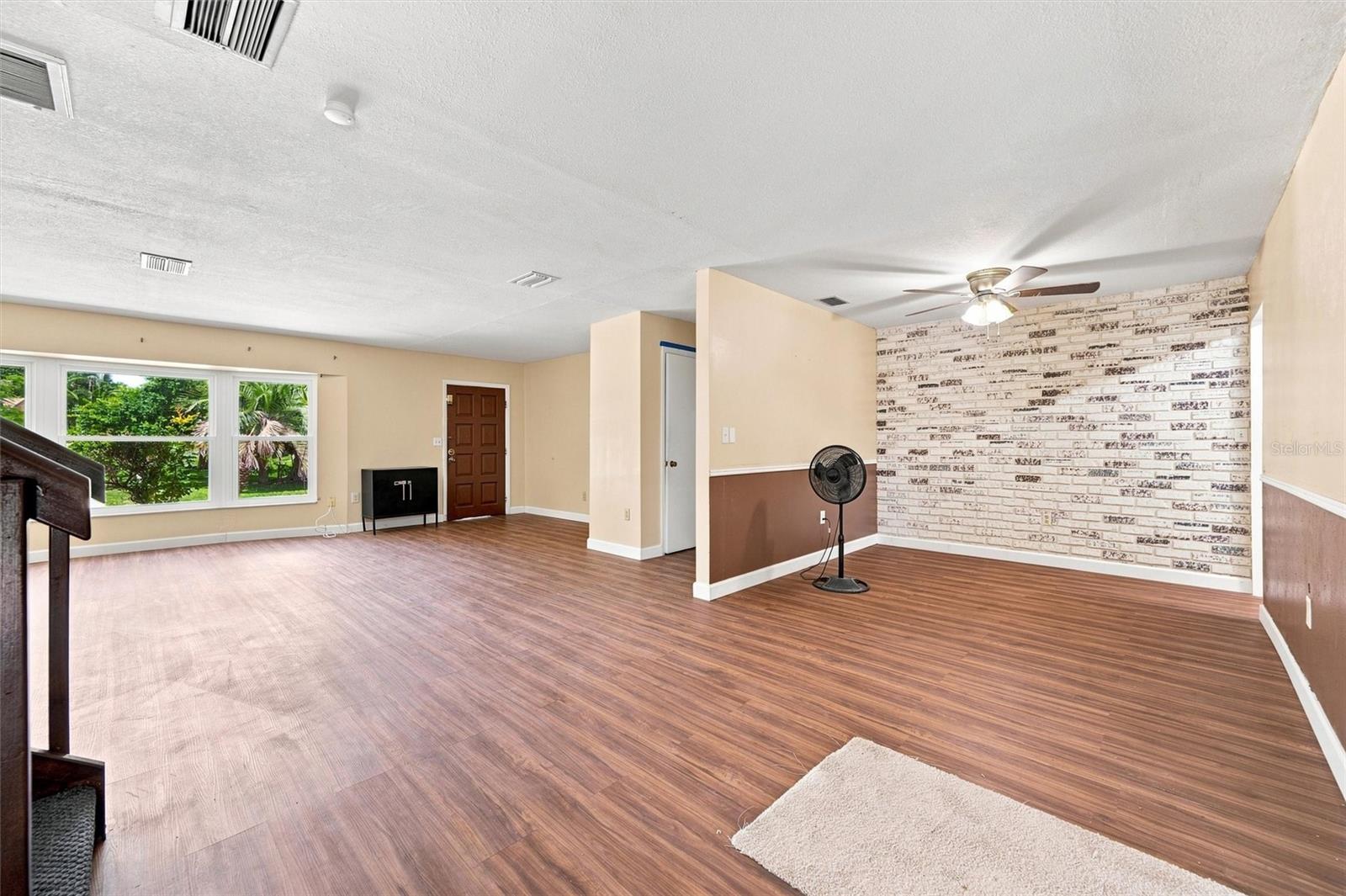 352 LAKE RD — photo 12
