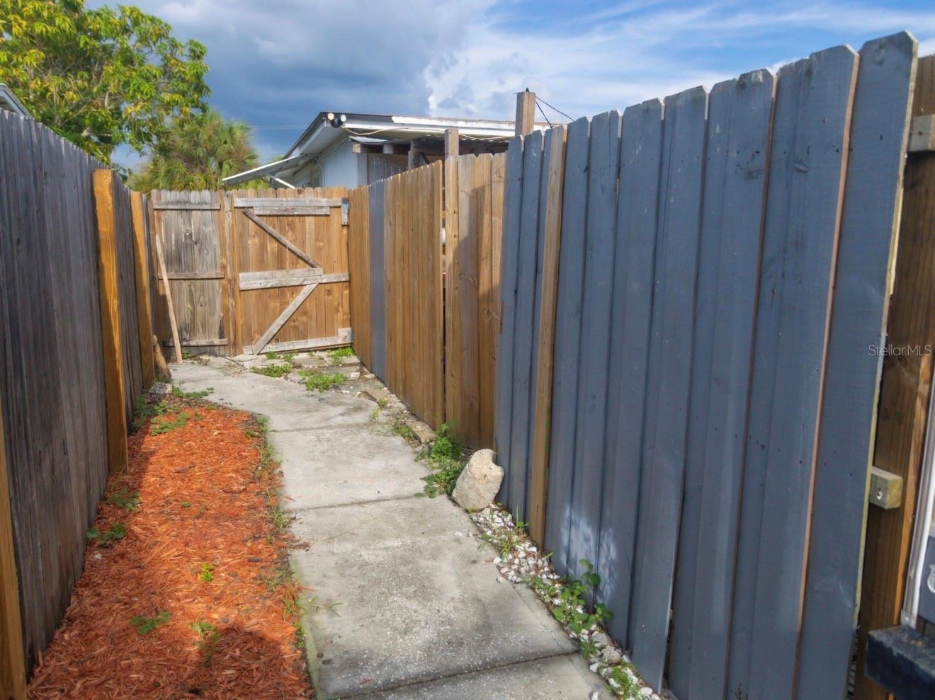 4718 ELDORADO DR — photo 21