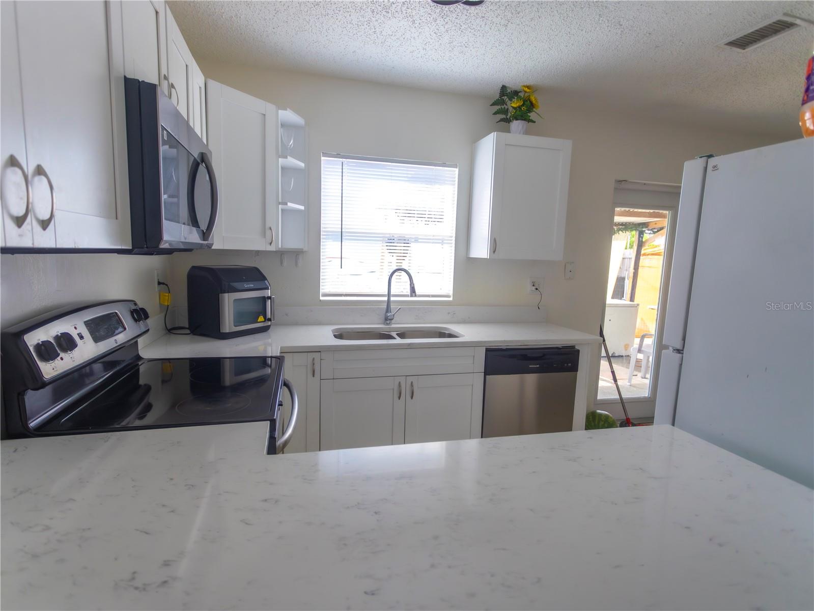 4718 ELDORADO DR — photo 6