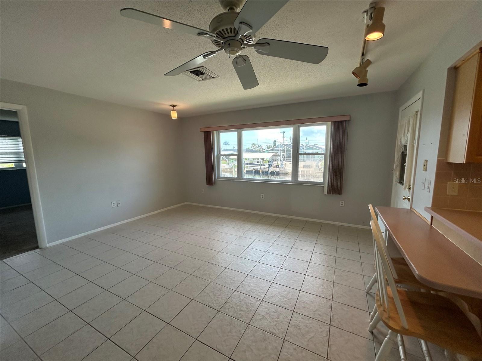 4528 NASSAU RD — photo 9