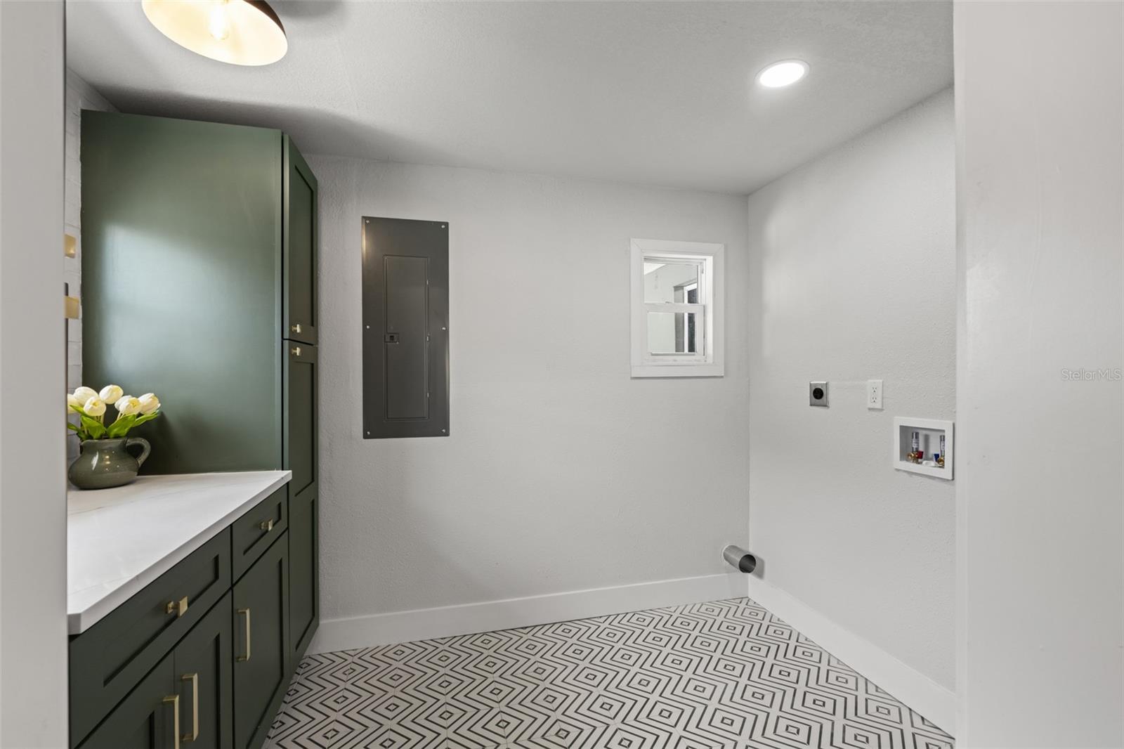 2522 W LEMON ST — photo 17