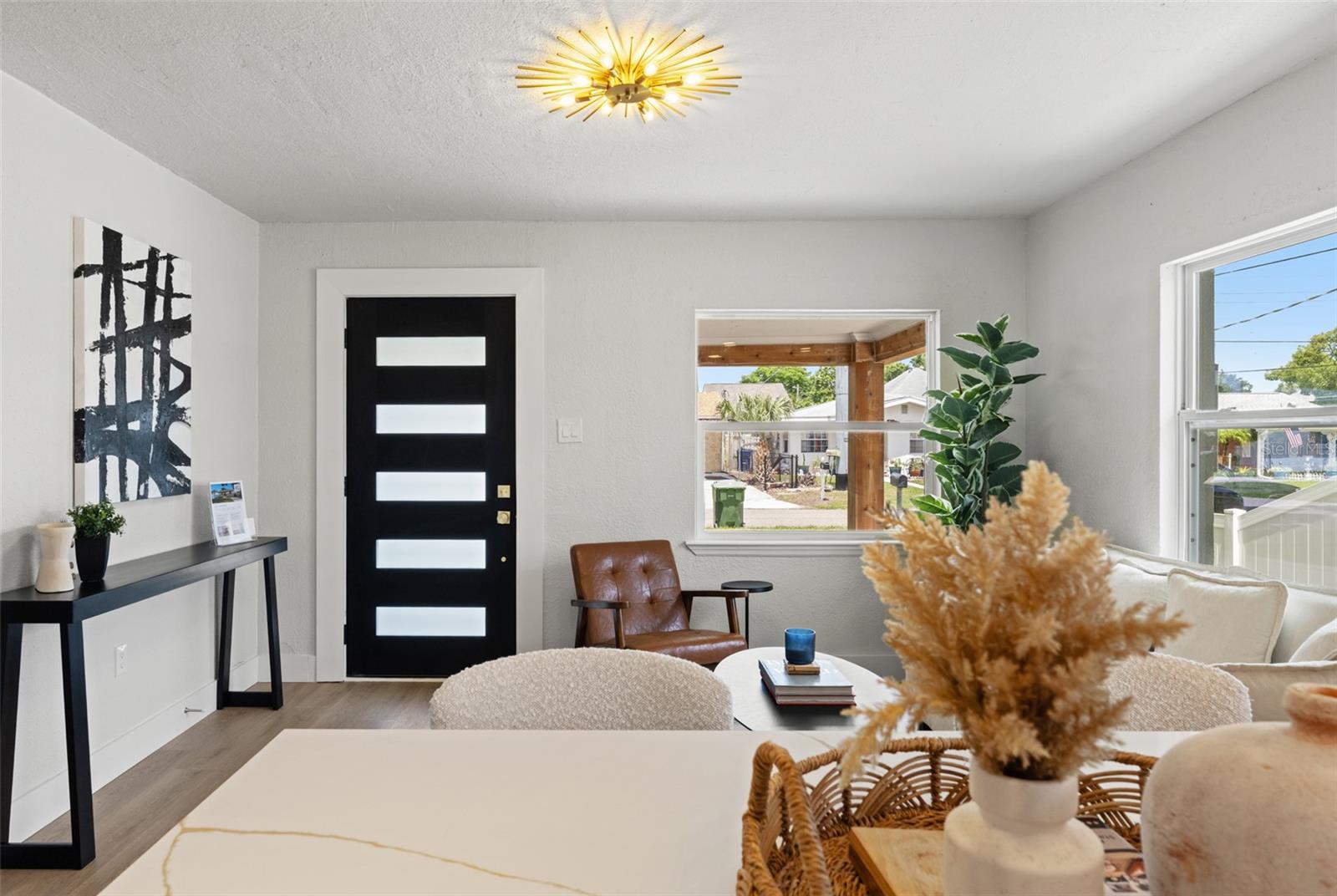 2522 W LEMON ST — photo 9